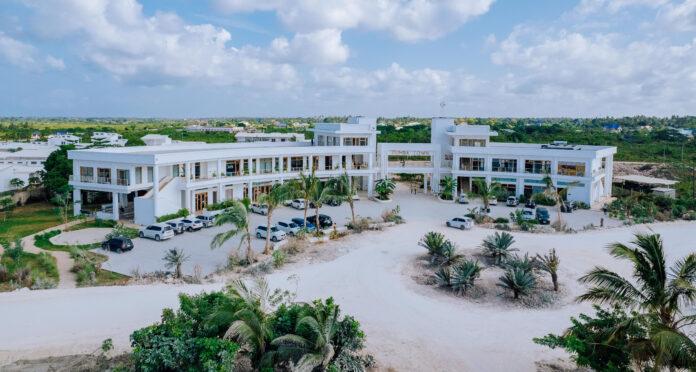 Peter Tooley, photo 2