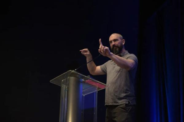 Chris Hazard, photo 2