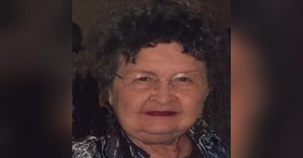 Tena Wallace, photo 1