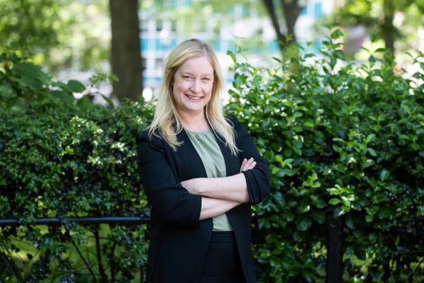 Julie Stein, photo 1