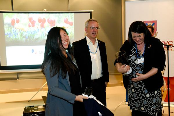 Sidneyeve Matrix, photo 2