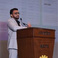 Dayal Mukati, photo 2