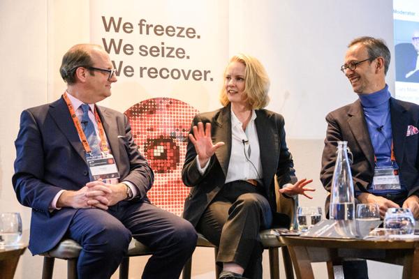 Lucy Lissack, photo 1