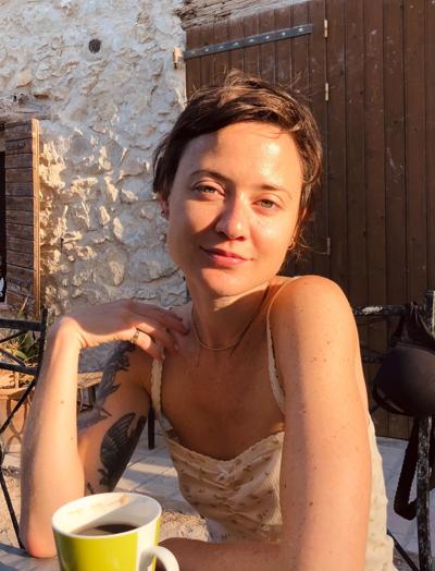 Julia Robbs, photo 1