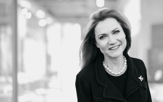 Shelley Svoren, photo 1