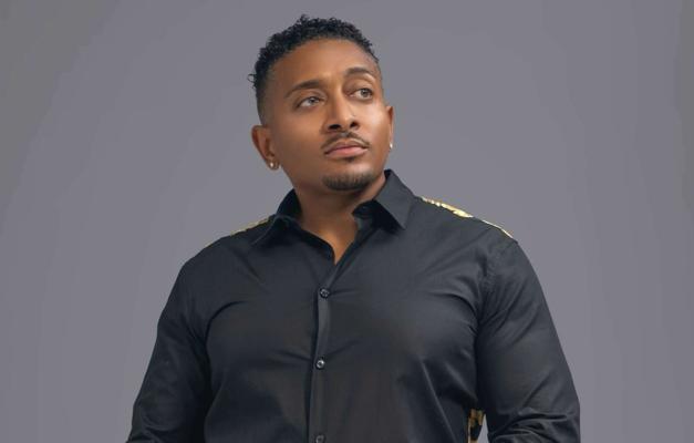 Anthony Raymond, photo 2