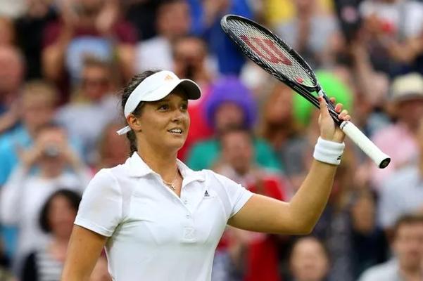 Laura Hague, photo 1