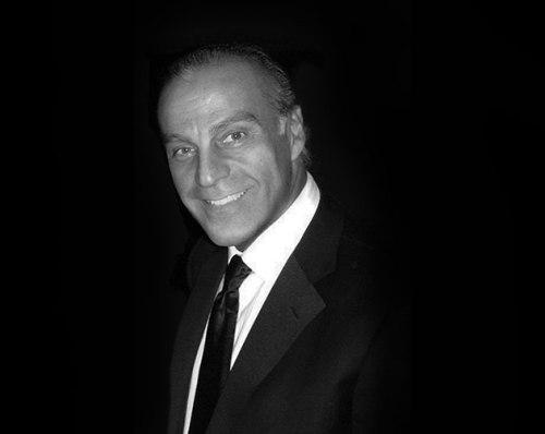 Roberto Elias, photo 1