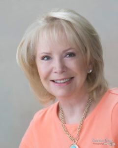 Elizabeth George, photo 1