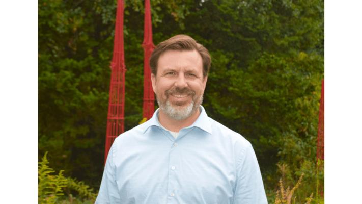 Dr. David E. Simpson, CFA, photo 1