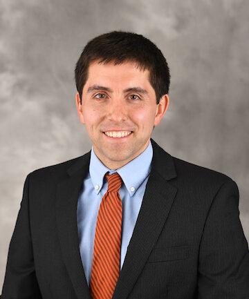 Evan Reynolds, photo 1