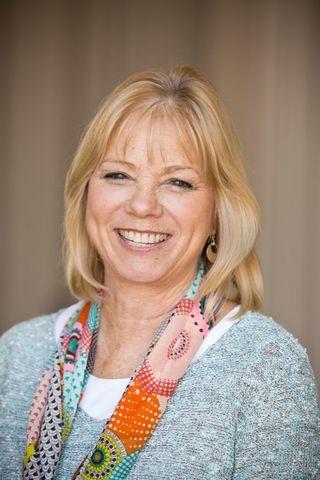 Cynthia Held, photo 2