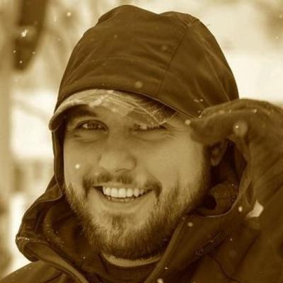 Zach Moazeni, photo 1