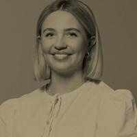 Phoebe Yates, photo 2