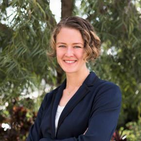 Elise Baker, photo 1