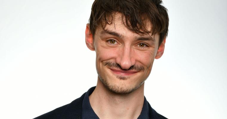 Alexander Oldfield, photo 1