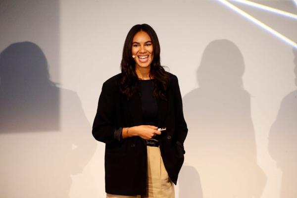 Angelina Dederer, MBA, photo 1