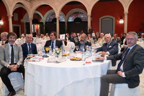 Carlos Albar, photo 1