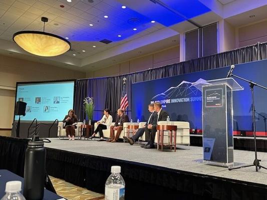 Javier Foster, photo 2