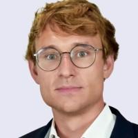 Alexander Burt, photo 2