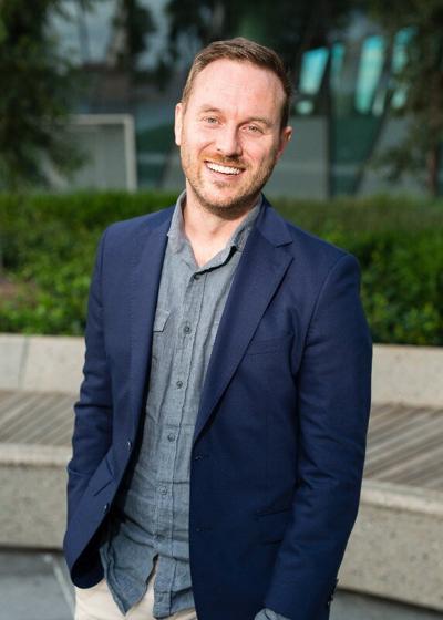 Sean Holland, photo 2