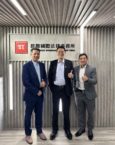 Enoch Chang, photo 1