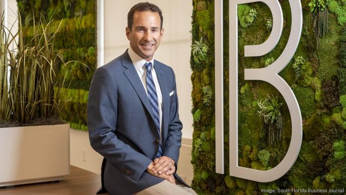 Dan Sheehan, photo 1