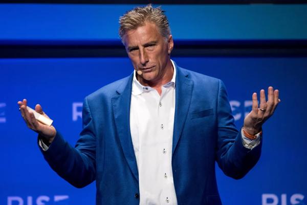 Ryan Dopson, photo 2