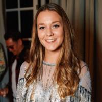 Ellie Walker, photo 2