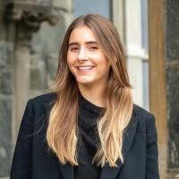 Danielle Snyder, photo 2