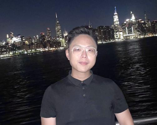 Stephen Yang, photo 2