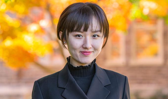 Maggie Zhang, photo 1