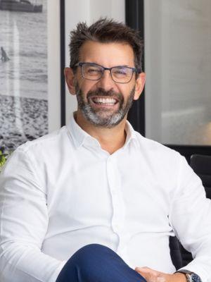 Byron James Rose, photo 1