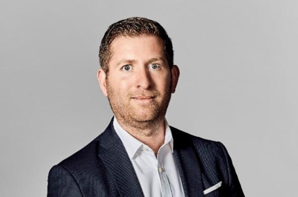 Steve Matthews, photo 2