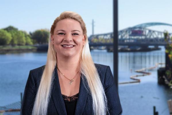 Erin Collins, photo 1