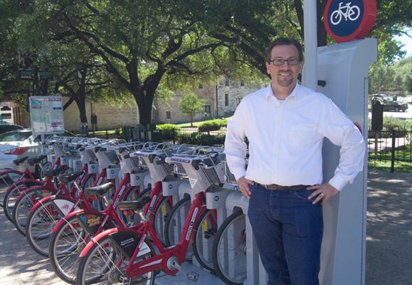 Elliott McFadden, photo 2