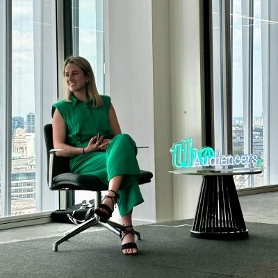 Madeleine White, photo 1