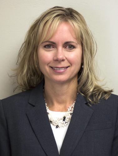 Traci Dunne, photo 2