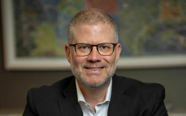 David Barrett, III, photo 2