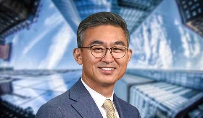 James Shimota, photo 1