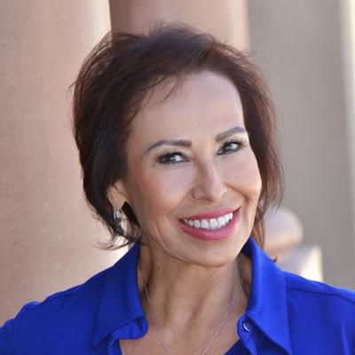 Lucy Gonzalez, photo 1