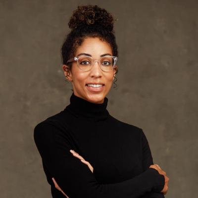 Maya Deviana, photo 1