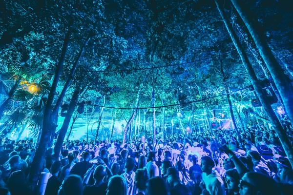 Clancy Silver, photo 1