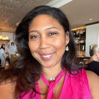 Moya Robinson, photo 2