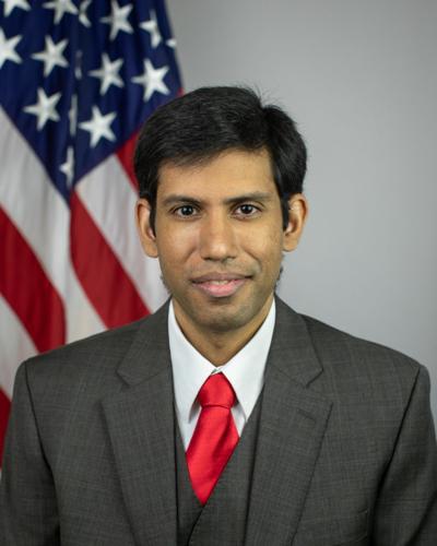 Lav Varshney, photo 1