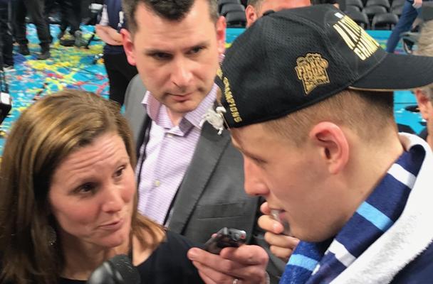 Dana O'Neill, photo 1