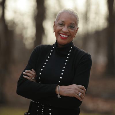 Diana George, photo 1