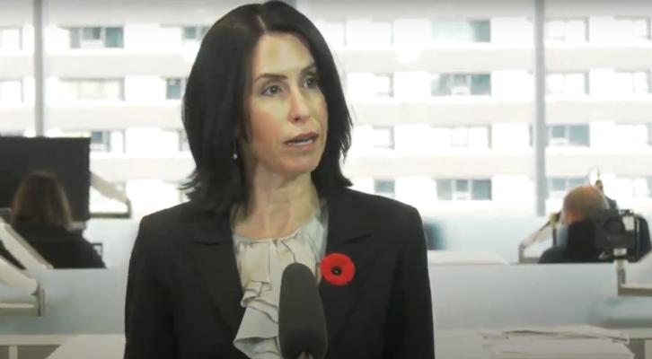 Dayna Spiring, photo 1