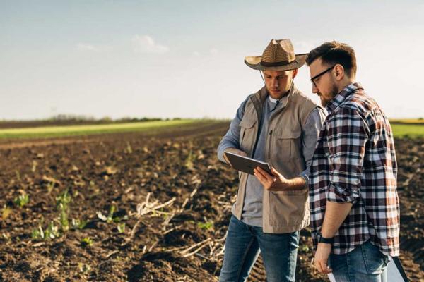 Tyler Hennick, photo 1