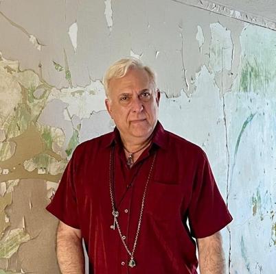 Gregg Nicholas, photo 1